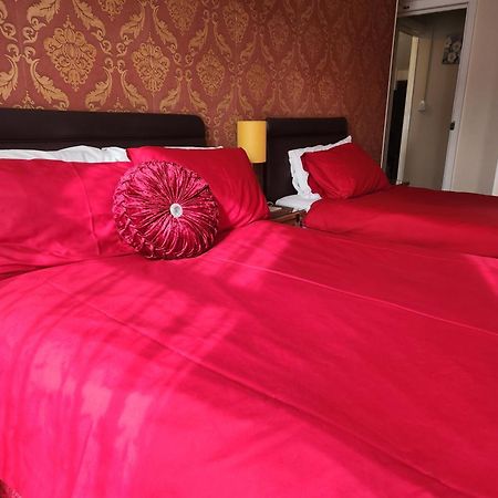 Twin Palms Guesthouse Great Yarmouth Buitenkant foto