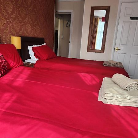 Twin Palms Guesthouse Great Yarmouth Buitenkant foto