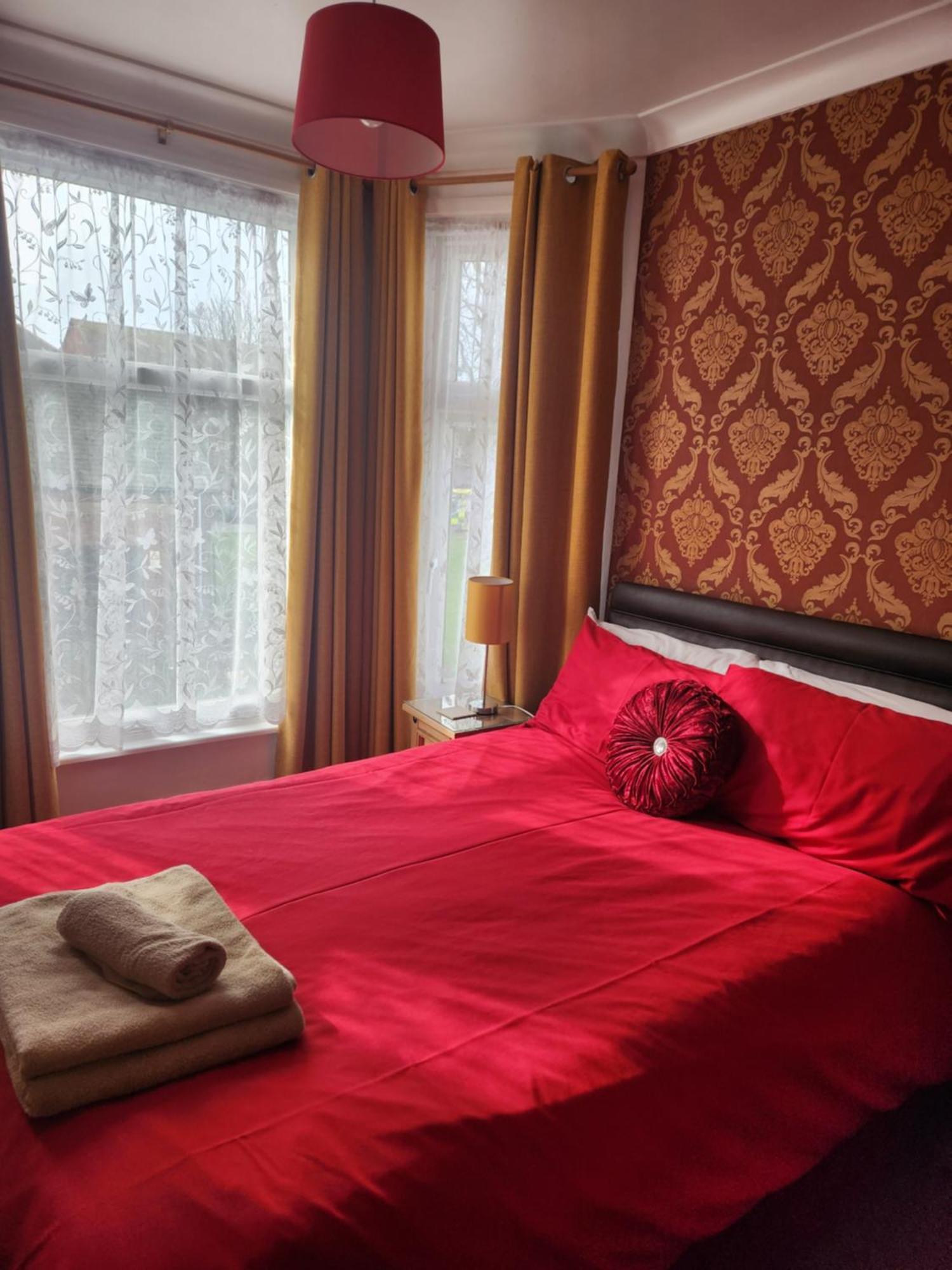 Twin Palms Guesthouse Great Yarmouth Buitenkant foto