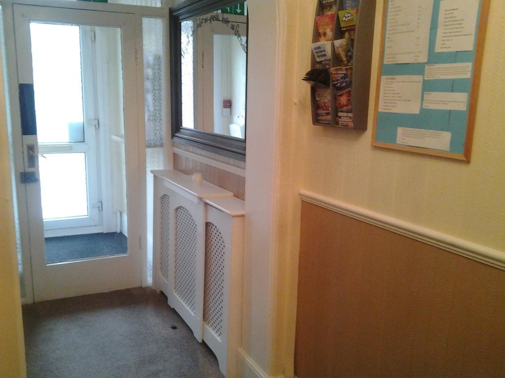 Twin Palms Guesthouse Great Yarmouth Buitenkant foto