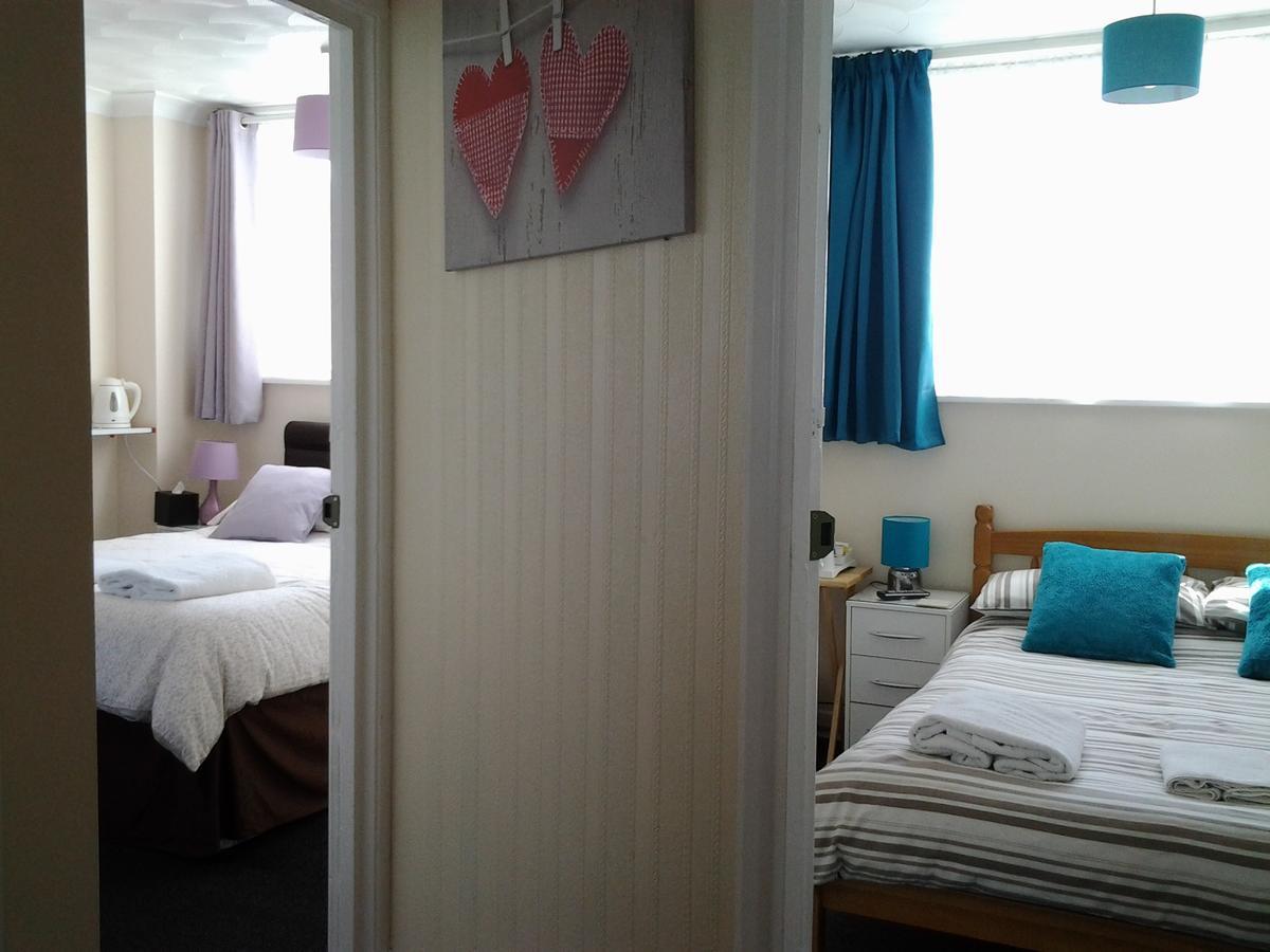 Twin Palms Guesthouse Great Yarmouth Buitenkant foto