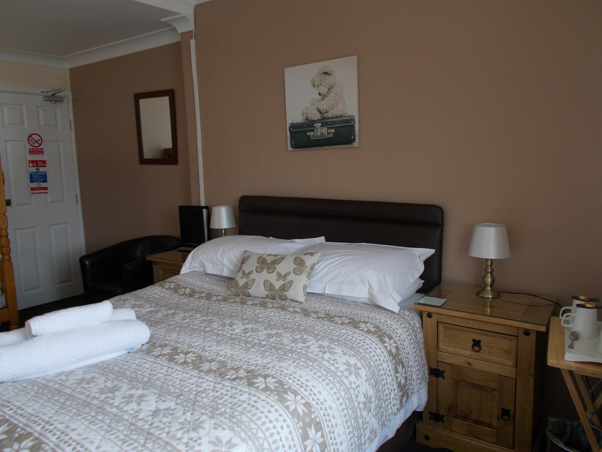Twin Palms Guesthouse Great Yarmouth Buitenkant foto