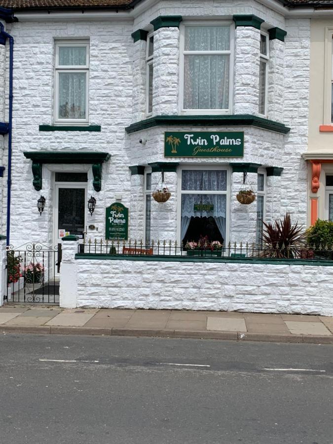 Twin Palms Guesthouse Great Yarmouth Buitenkant foto