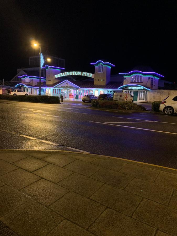 Twin Palms Guesthouse Great Yarmouth Buitenkant foto